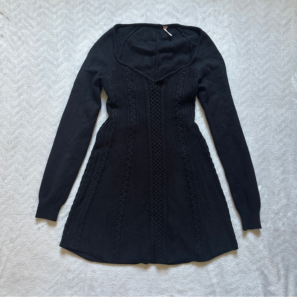 Free People Knit Back Cut Out Sweater Mini Dress Black Size L - Picture 2 of 9